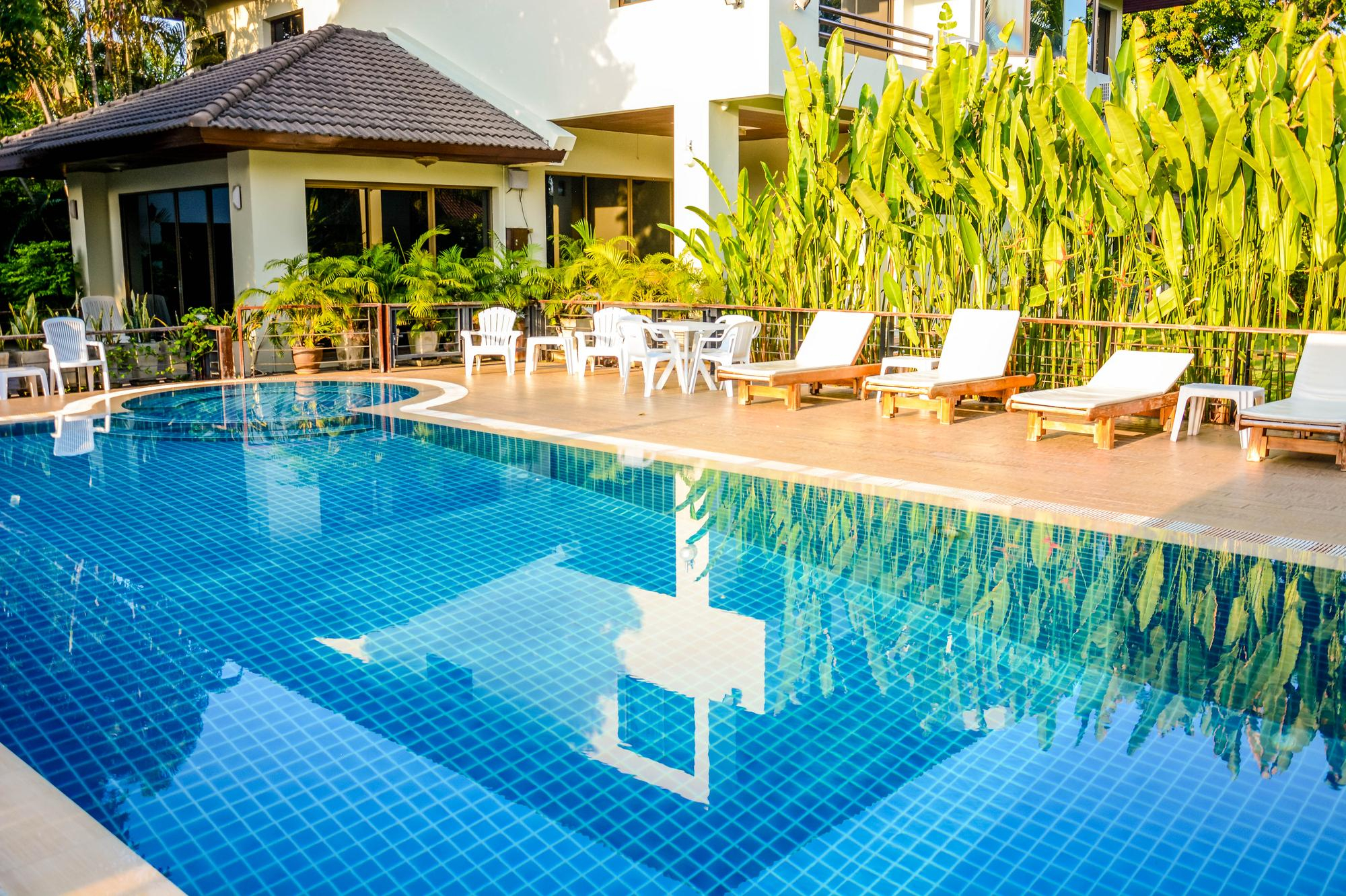 5 Things to Look for When Buying a Pool Route