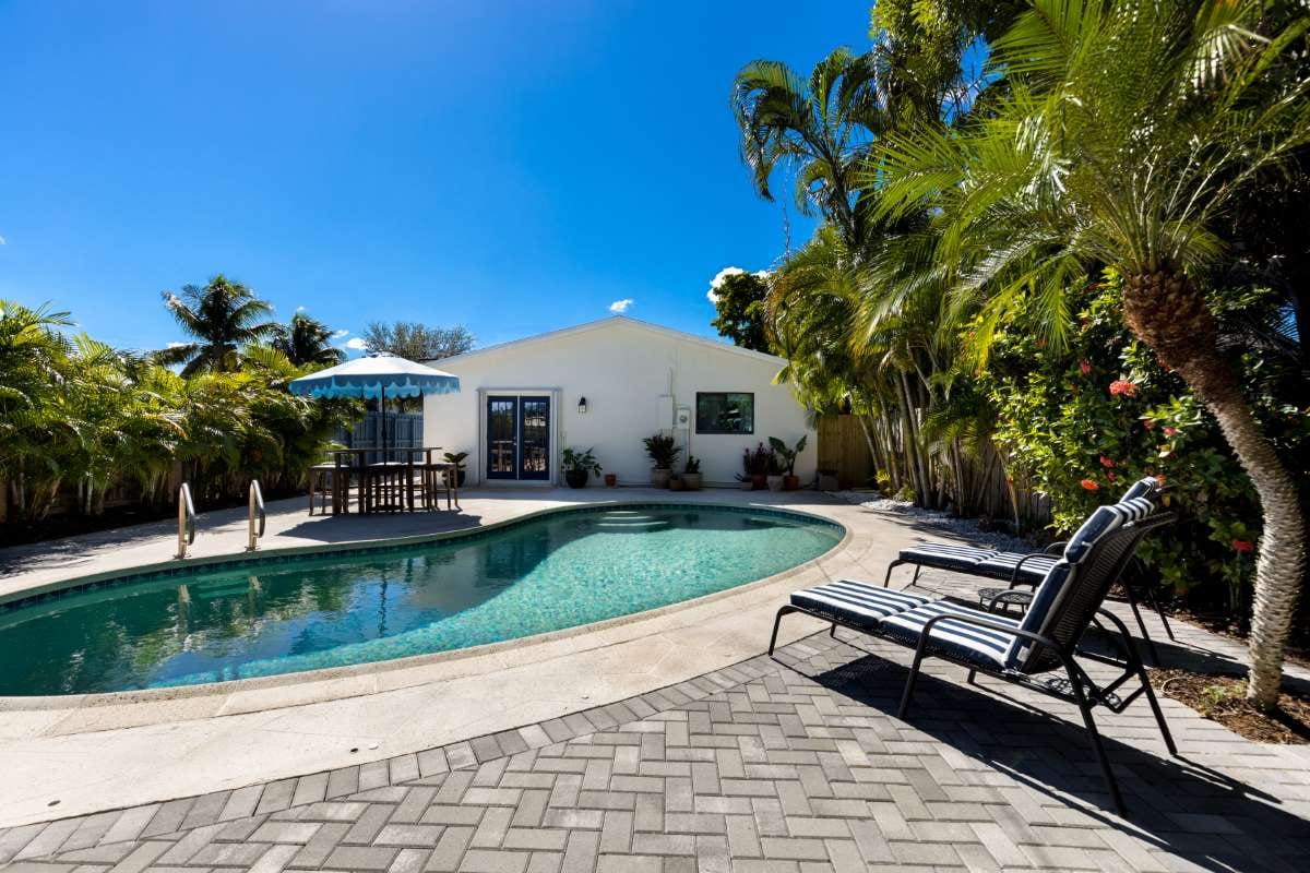 Credit Card Rewards: Optimizing Business Purchases for Cashback — pool service business insights