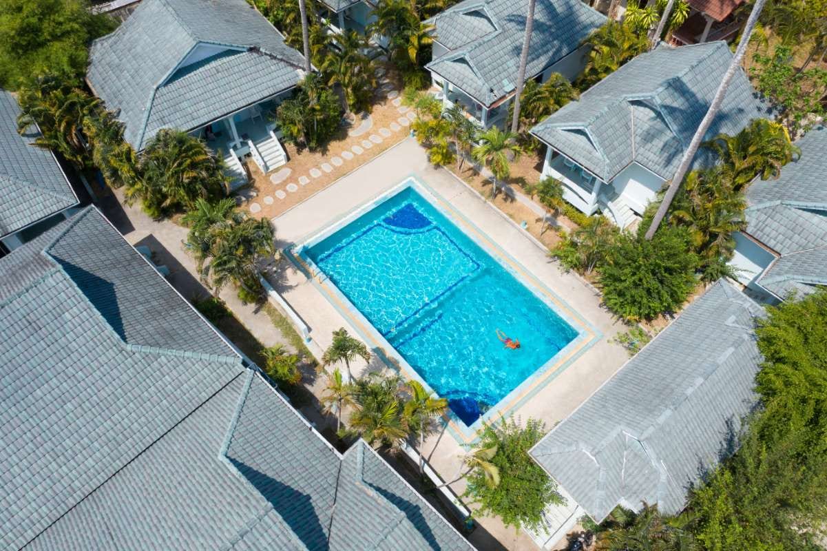 Customer Experience: Why Quality Service Builds Loyalty — pool service business insights