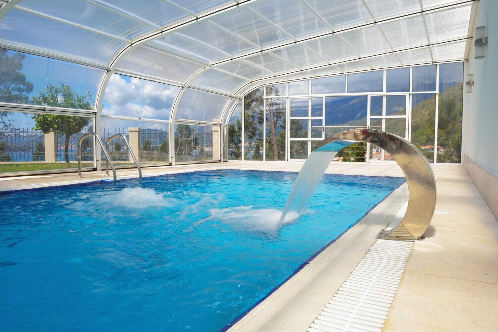 How Phosphates Contribute to Algae Growth — pool service business insights