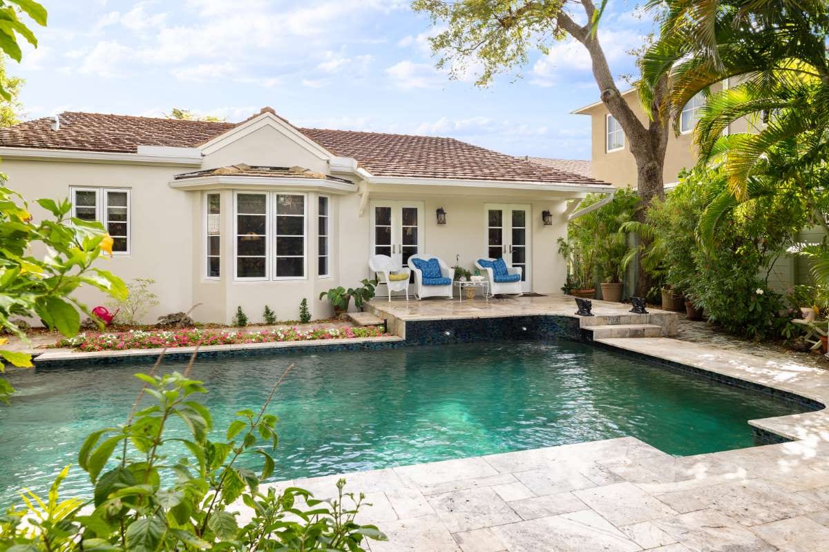 How to Build a Pool Route: Clearwater, Pinellas County, Osprey, Sarasota County, St. Augustine Beach, Valrico, Casselberry, Florida — pool service business insights
