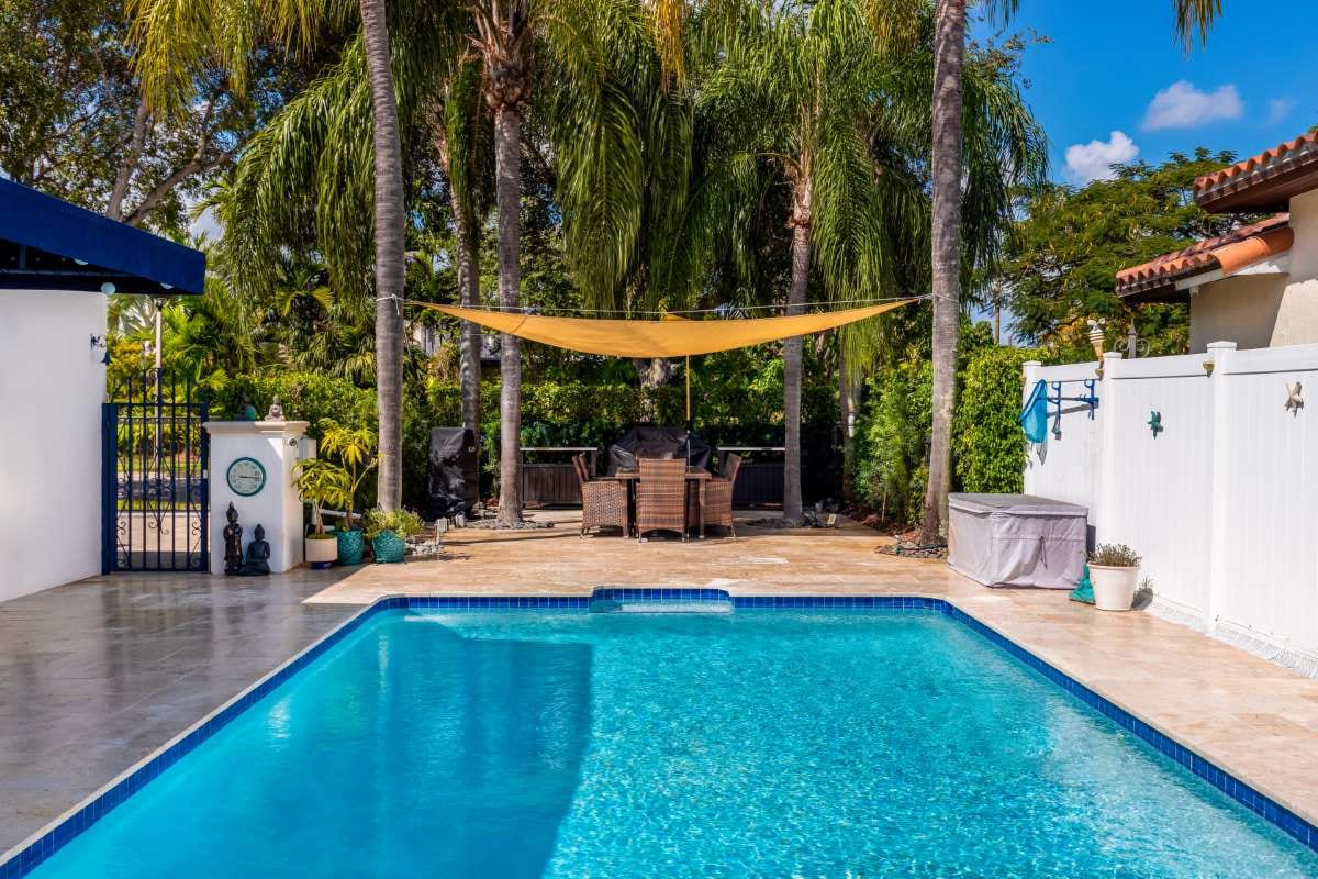 How to Compete Against Larger Pool Service Companies — pool service business insights