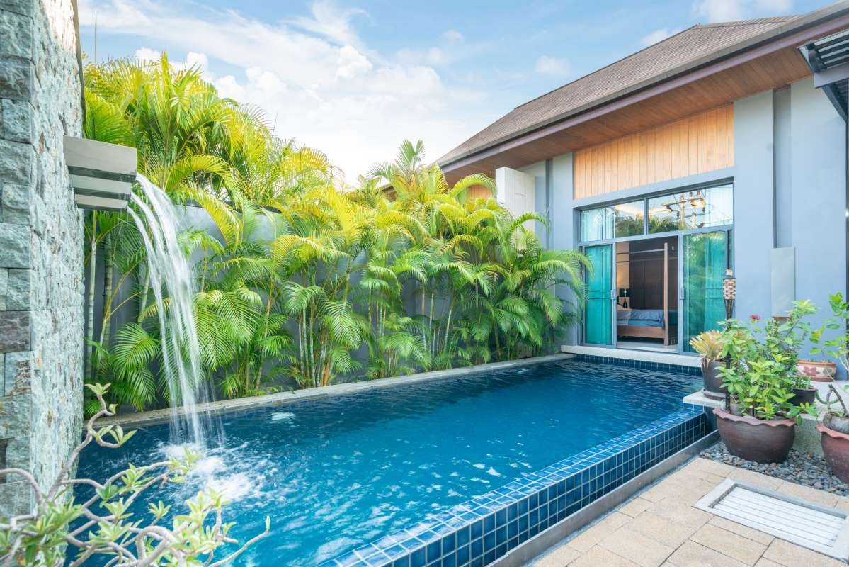 How to Improve Team Collaboration for Multi-Route Operations — pool service business insights