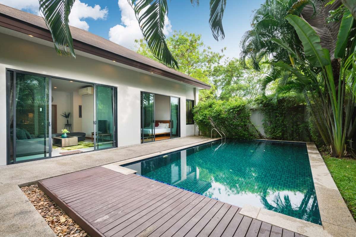 How to Increase Renewals and Reduce Cancellations — pool service business insights