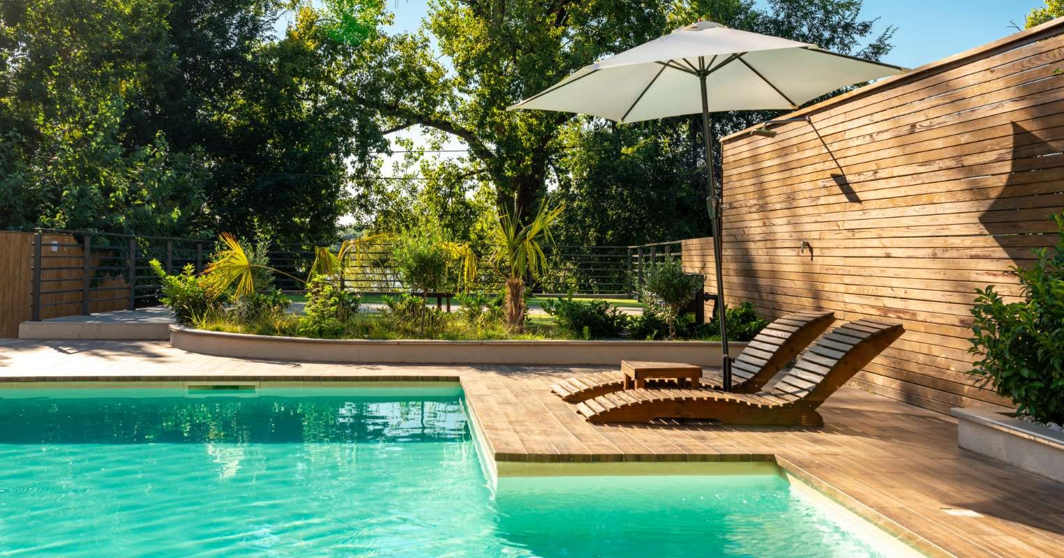 How to Position Yourself as a Pool Maintenance Expert — pool service business insights