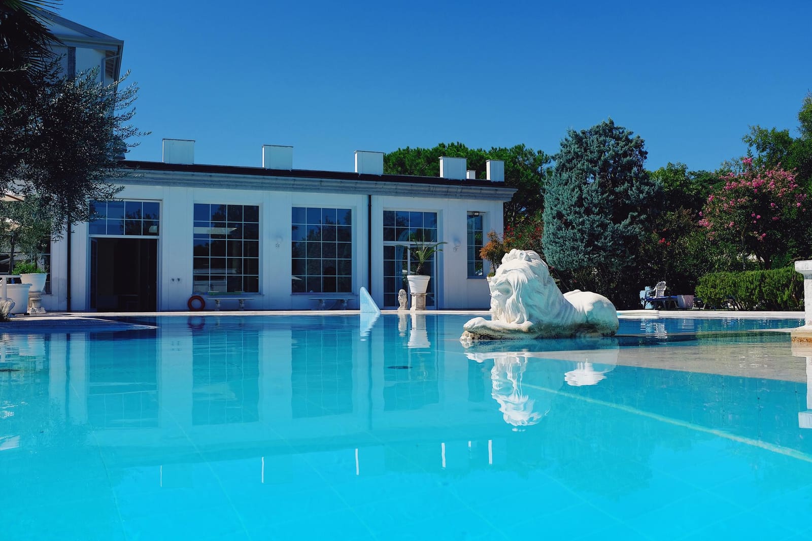 How to Stay Organized With Dozens of Clients in Johnson County, Texas — pool service business insights