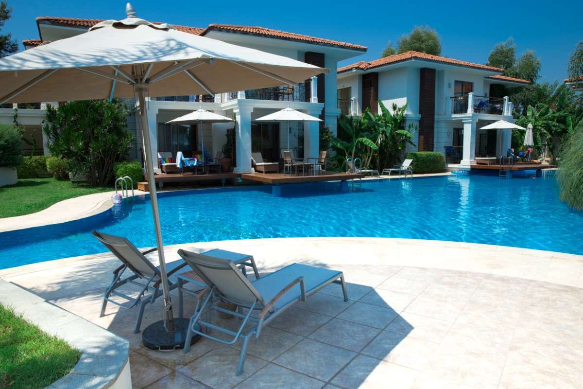 Local Pool Service Marketing in Las Vegas: How to Reduce Operational Stress — pool service business insights