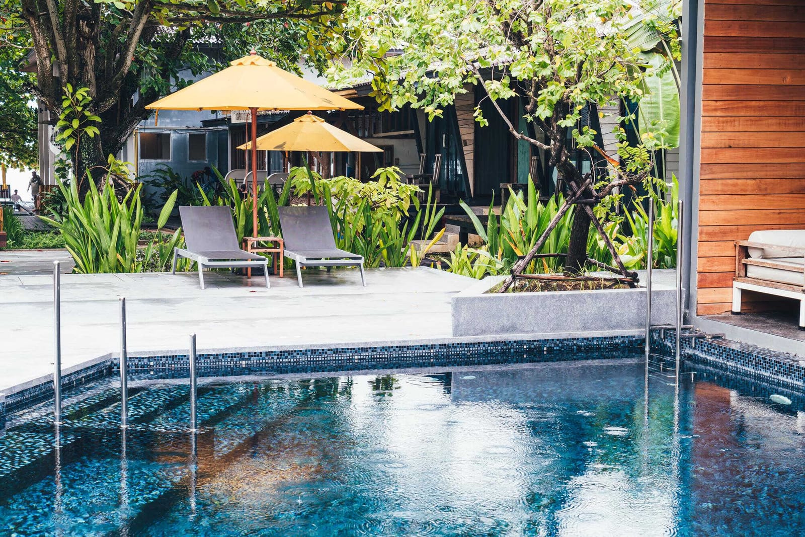 Pool Company Hiring Ads That Attract Talent in Goodyear, Arizona — pool service business insights