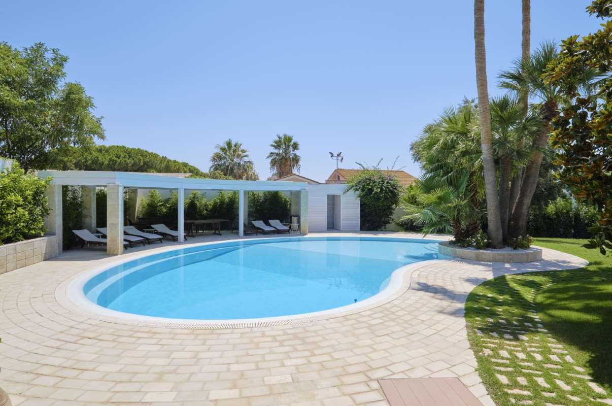 Pool Route Business: Storage Space for Equipment — pool service business insights