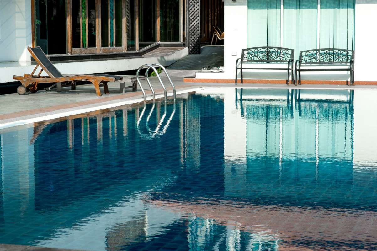 Pros and Cons of Owning a Pool Route in Hernando, Estero, Ormond Beach, Oviedo, and St. Petersburg, Florida — pool service business insights