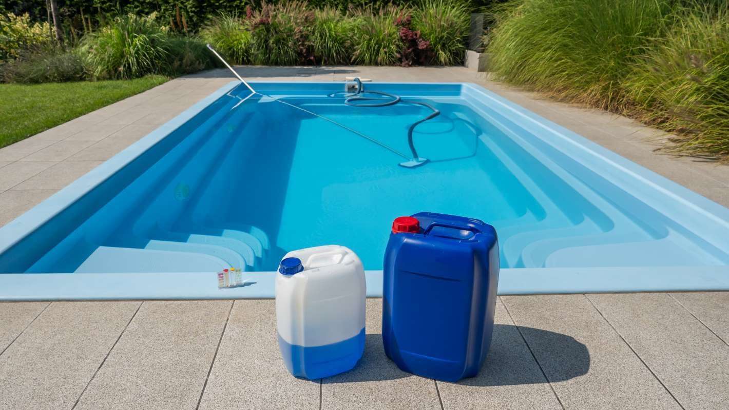 Refining Brush Techniques for Different Pool Shapes — pool service business insights