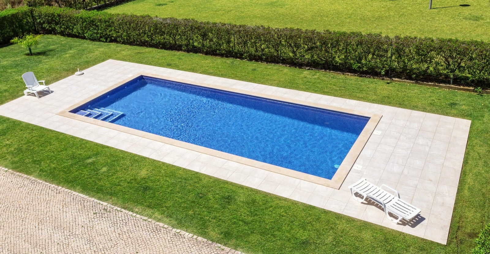 Seasonal Shifts: Adjusting to Nevada's Winter Pool Maintenance Needs — pool service business insights