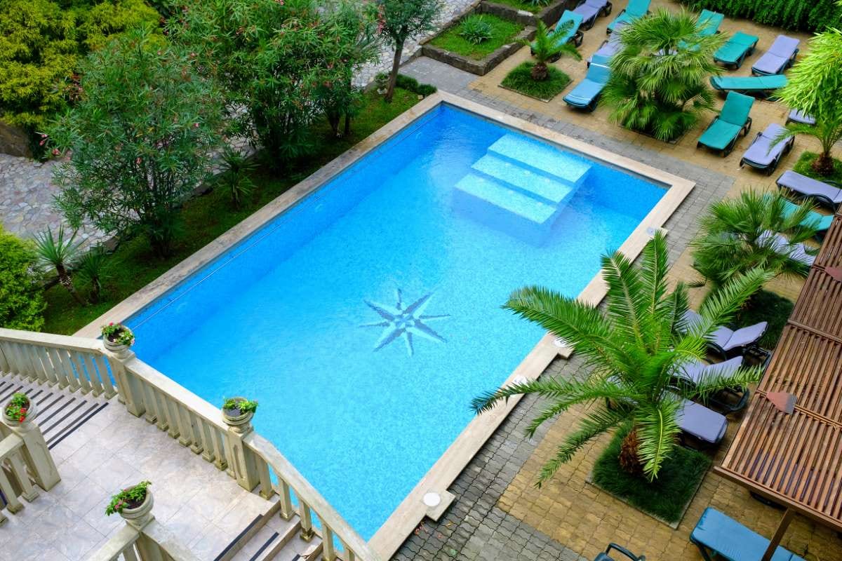 Service Route Logistics: How Technology Is Changing the Industry — pool service business insights