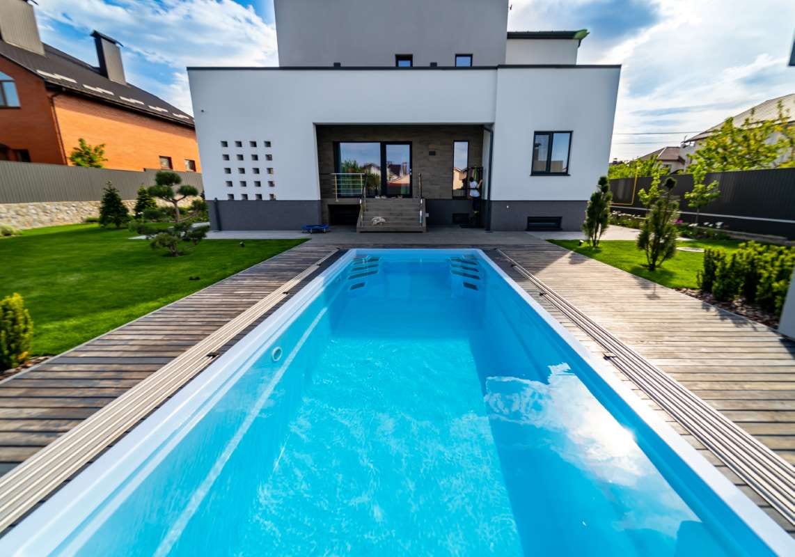 Starting Strong in Avondale, Arizona: A Pool Business Launch Guide — pool service business insights
