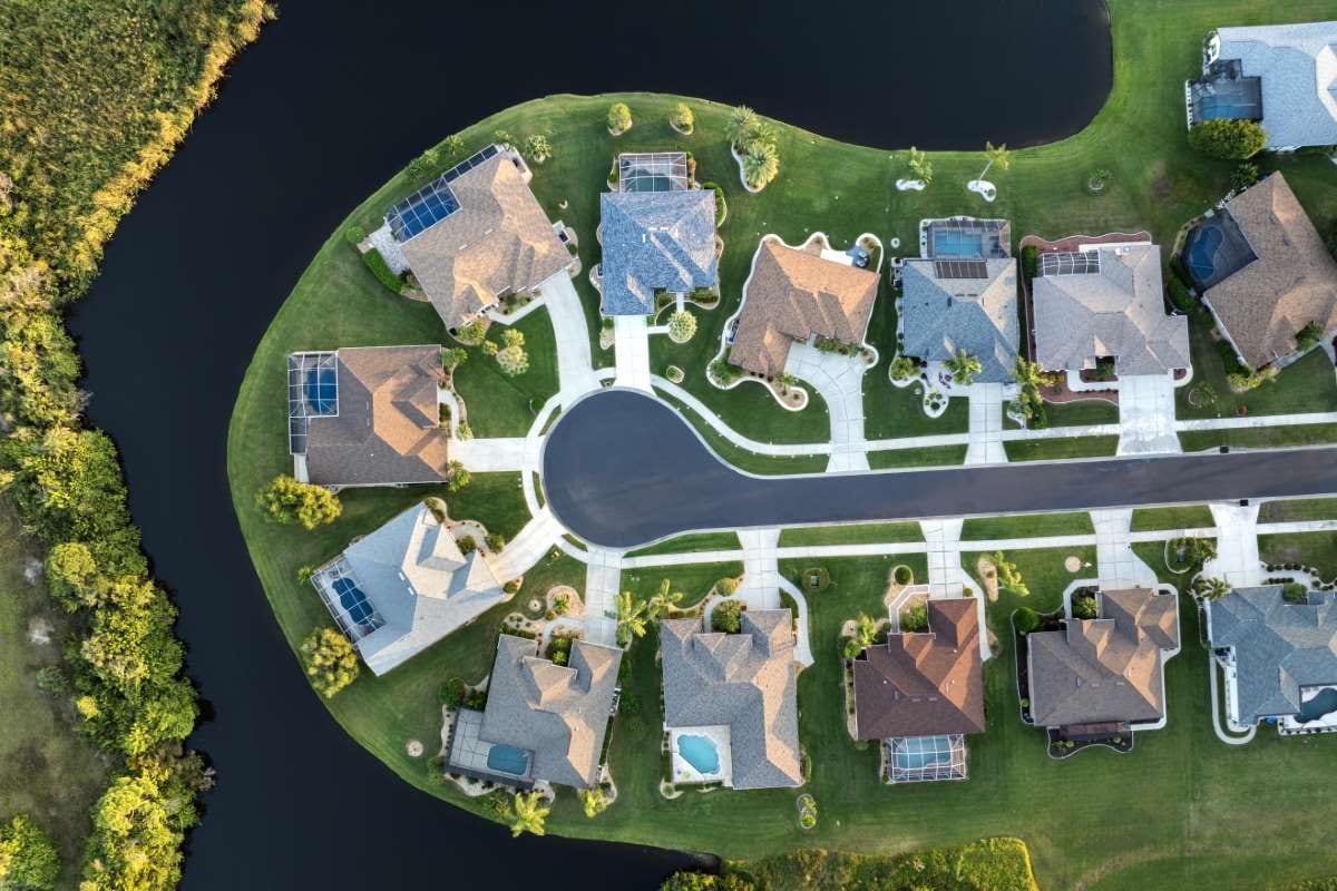 The Best Lead Sources for Pool Service Entrepreneurs — pool service business insights