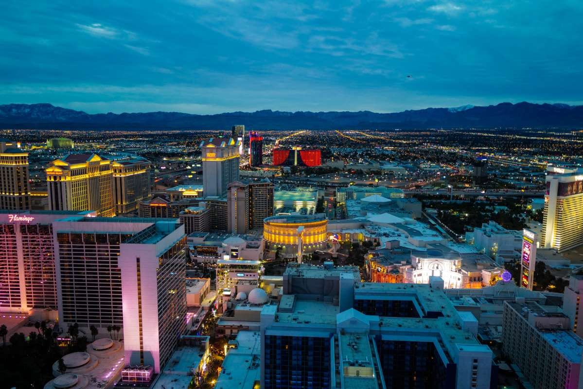 Understanding the Pool Route Market in Nevada — pool service business insights