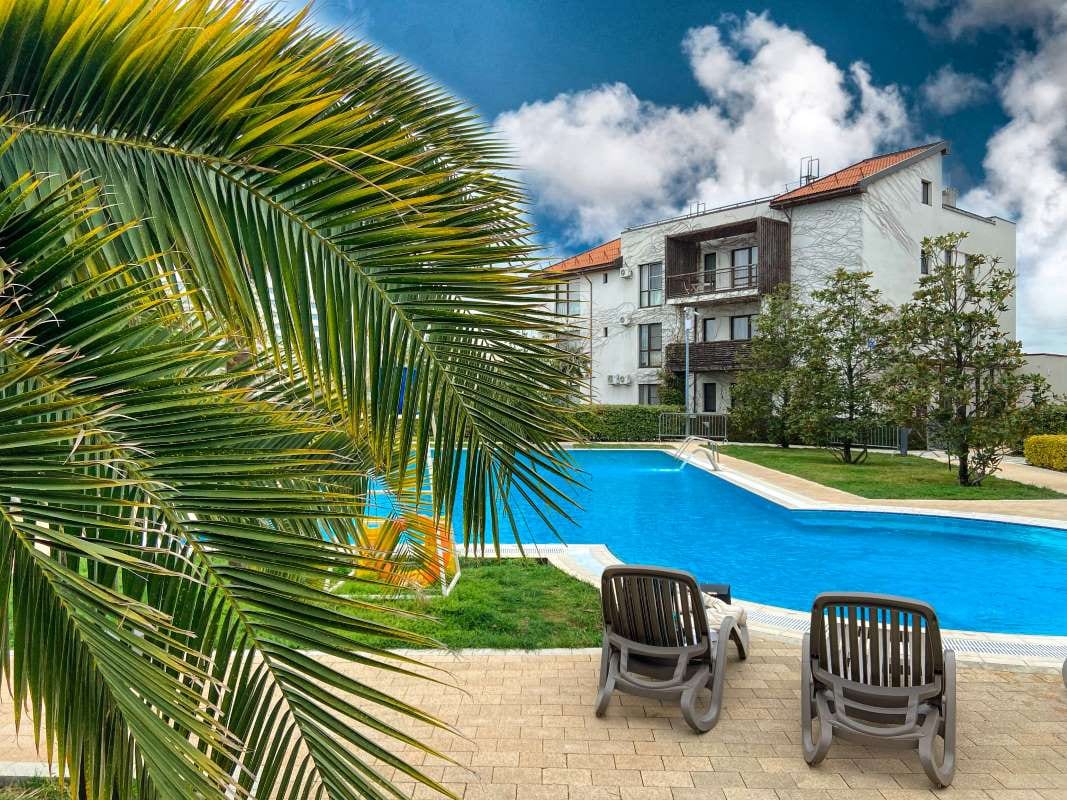 What is a Pool Service Route: Oviedo, FL; Flagstaff, Coconino County, NV; Gilbert, Maricopa County, NV; Tucson, Pima County, NV; Sun City, Maricopa County, NV — pool service business insights