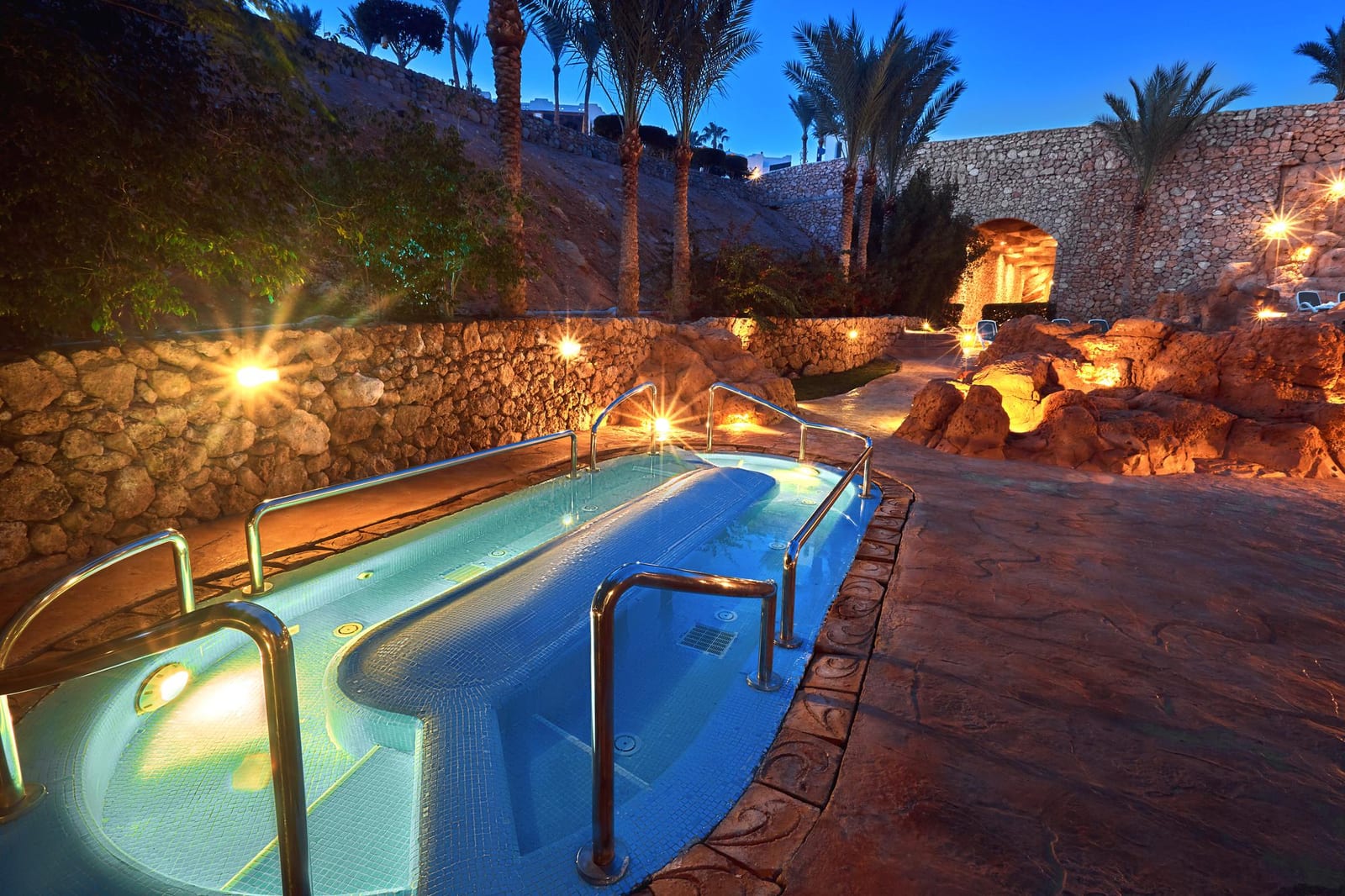What Pool Pros Can Learn From North Miami, Florida Reviews — pool service business insights