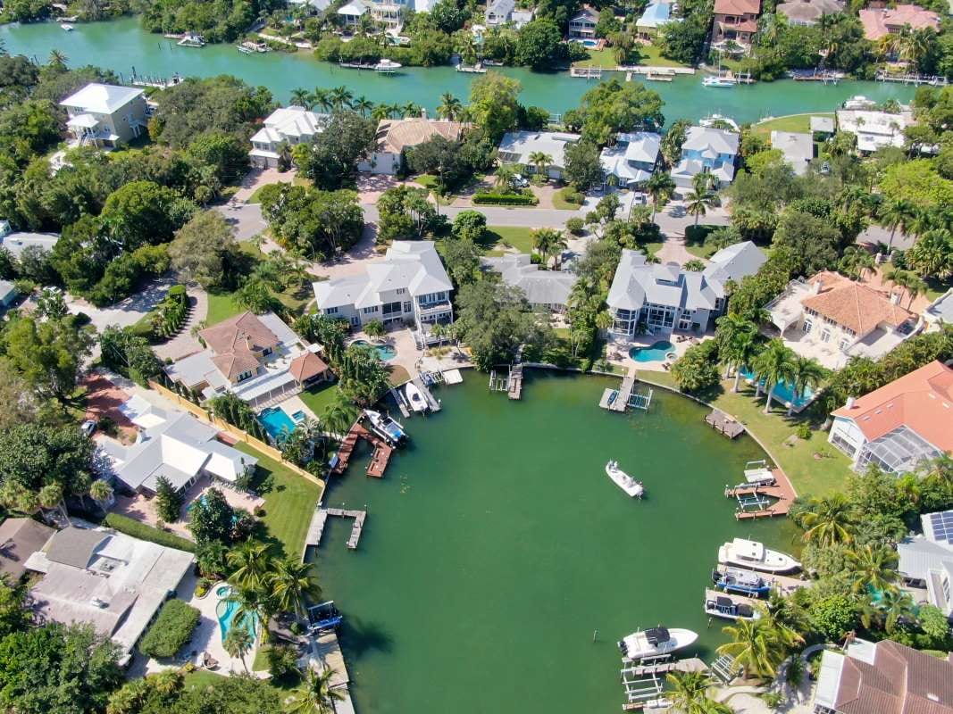 Why Expanding to Neighboring Counties Lowers Risk — pool service business insights