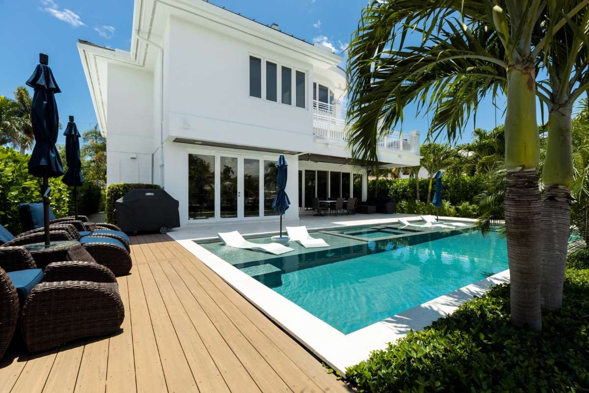 Why State-Level Regulations Matter When Expanding — pool service business insights