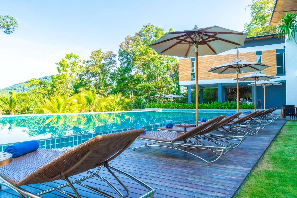 Why Testing for Combined Chlorine Matters More Than Ever — pool service business insights